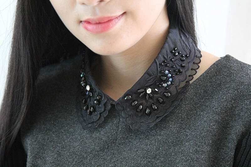 Модный накладной воротник как украшение