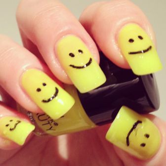 Квадратные ноготки с рисунком