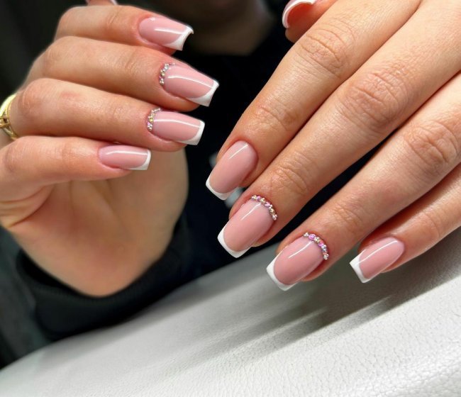 Французский маникюр