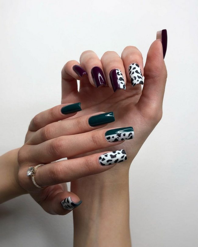 Коровьи пятна на ногтях