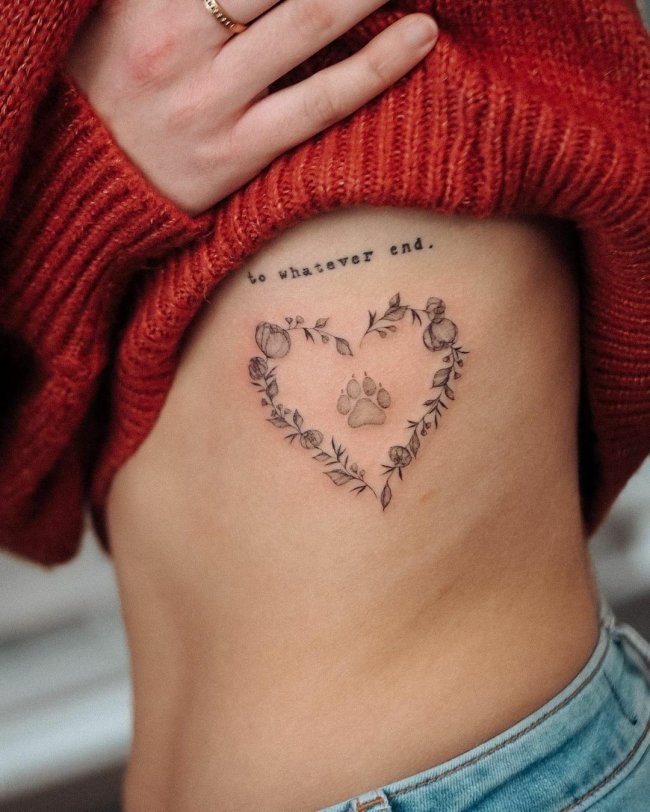 Тату на ребрах для девушек