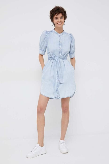 Джинсовое платье в пастельном тоне 