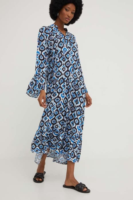 Свободное платье с анималистическим принтом 