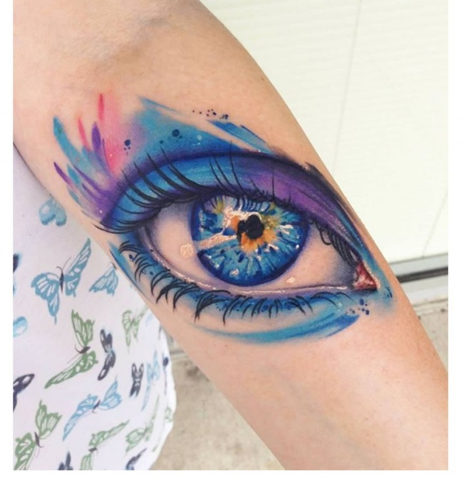 Красочная татуировка